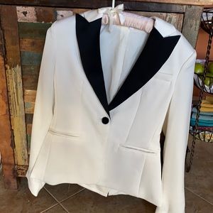 Women’s tuxedo style jacket